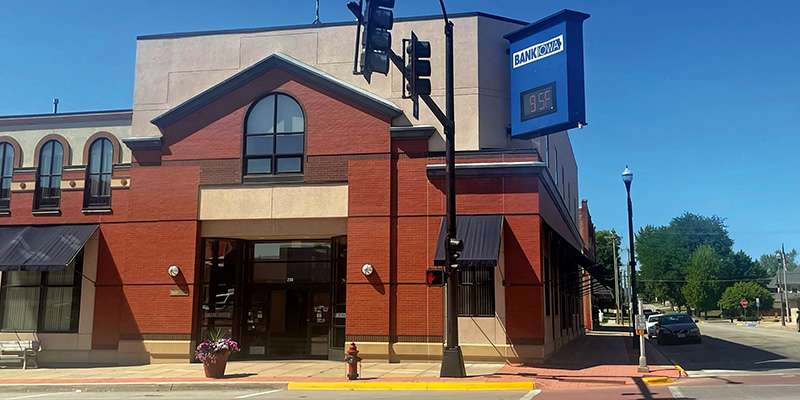 BankIowa Promotes Jordon Wulfekuhle to Business Banking Officer Indee Main branch