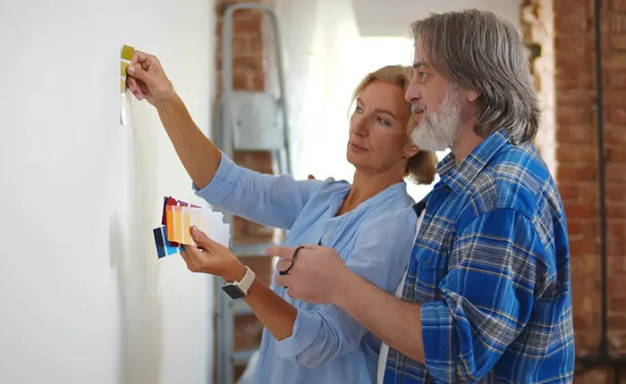 couple choosing paint color